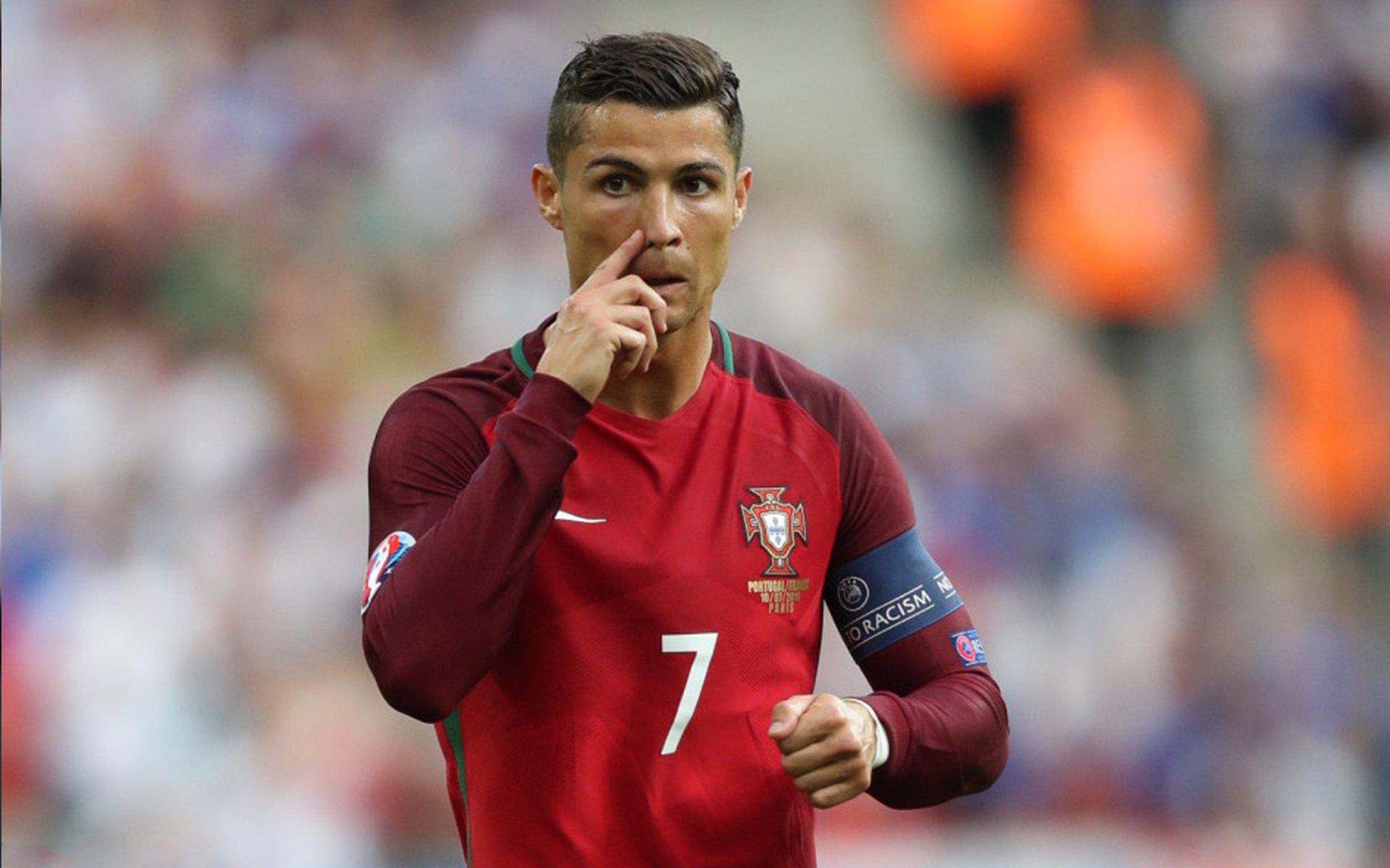 登贝莱书写巴黎队史新篇章!成欧冠半决赛第四位进球传奇